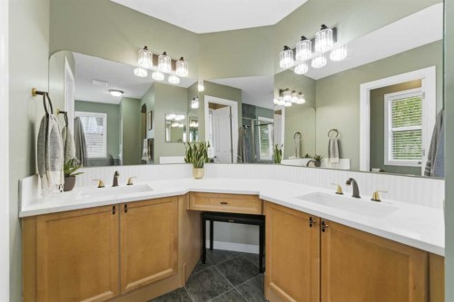 143 Chaparral Ravine View Se, Calgary, AB - Indoor Photo Showing Bathroom