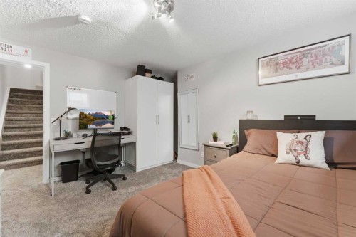143 Chaparral Ravine View Se, Calgary, AB - Indoor Photo Showing Bedroom
