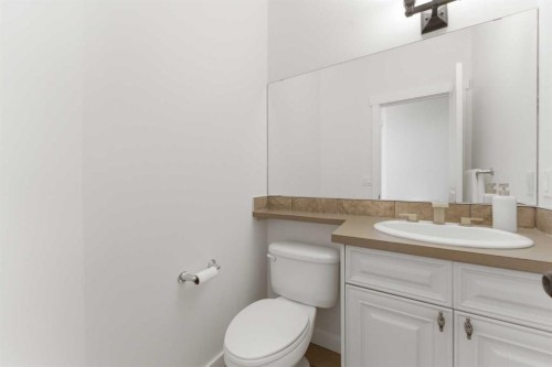 335 Chapala Point Se, Calgary, AB - Indoor Photo Showing Bathroom