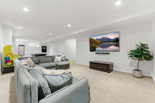 335 Chapala Point Se, Calgary, AB - Indoor Photo Showing Living Room