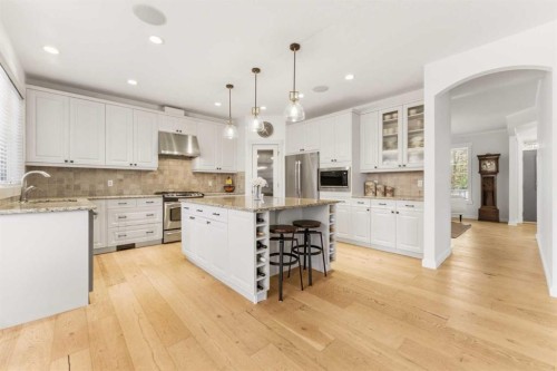 335 Chapala Point Se, Calgary, AB - Indoor Photo Showing Kitchen With Upgraded Kitchen