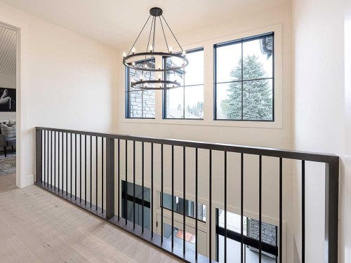 15 42 Street Sw, Calgary, AB - Indoor Photo Showing Other Room