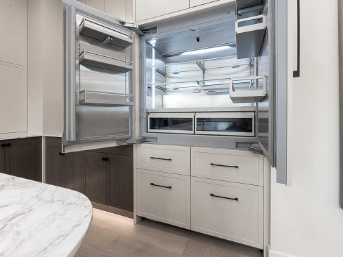 15 42 Street Sw, Calgary, AB - Indoor