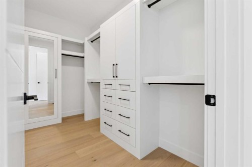 1027 32 Avenue Nw, Calgary, AB - Indoor