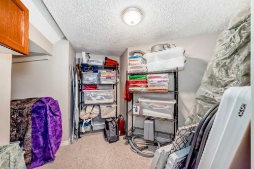 39 Westfall Crescent, Okotoks, AB - Indoor
