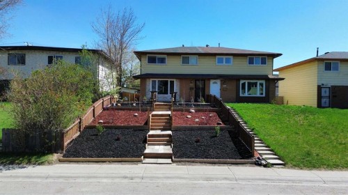 3014 Doverville Crescent Se, Calgary, AB - Outdoor With Facade