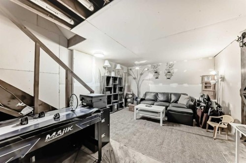 3014 Doverville Crescent Se, Calgary, AB - Indoor