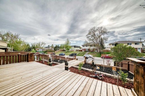 3014 Doverville Crescent Se, Calgary, AB - Outdoor With Deck Patio Veranda