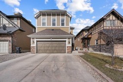 15 Sherwood Square NW Calgary, AB T3R 0N7