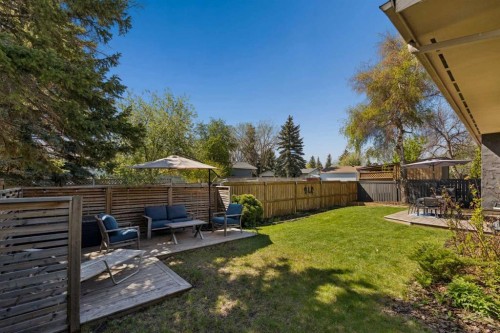 127 Parkglen Crescent Se, Calgary, AB - Outdoor With Deck Patio Veranda With Backyard