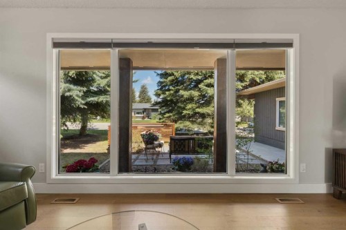 127 Parkglen Crescent Se, Calgary, AB - Indoor