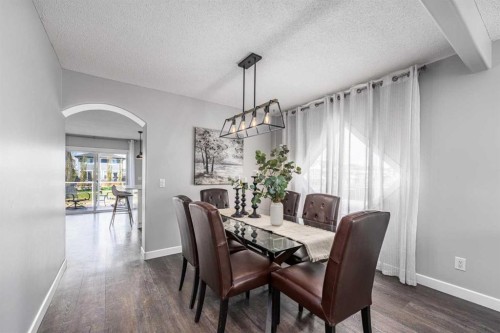 724 Luxstone Landing Sw, Airdrie, AB - Indoor Photo Showing Dining Room