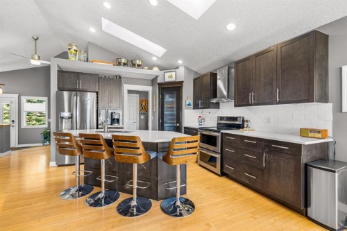 91 Evanspark Terrace Nw, Calgary, AB - Indoor Photo Showing Kitchen With Stainless Steel Kitchen With Upgraded Kitchen