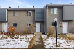 33-219 90 Avenue SE Calgary, AB T2J 0A3