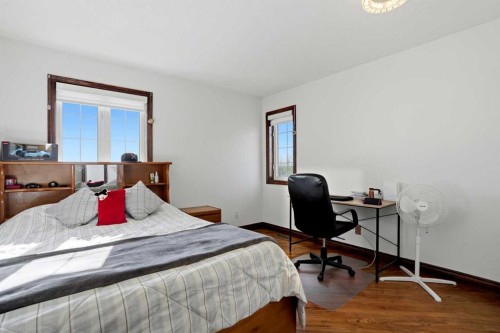 263089 Range Road 293, Rural Rocky View County, AB - Indoor Photo Showing Bedroom