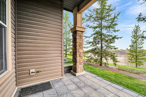 224-207 Sunset Drive, Cochrane, AB - Outdoor With Exterior