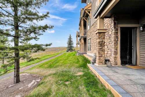 224-207 Sunset Drive, Cochrane, AB - Outdoor
