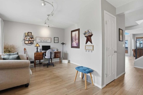 87 Bridlecrest Road Sw, Calgary, AB - Indoor