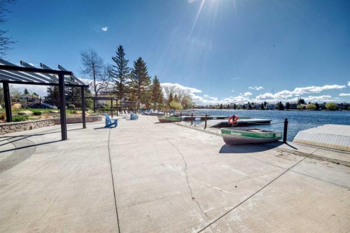 19 Sunlake Gardens Se, Calgary, AB - Outdoor