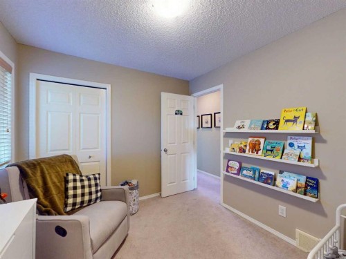 113 Evansford Circle Nw, Calgary, AB - Indoor
