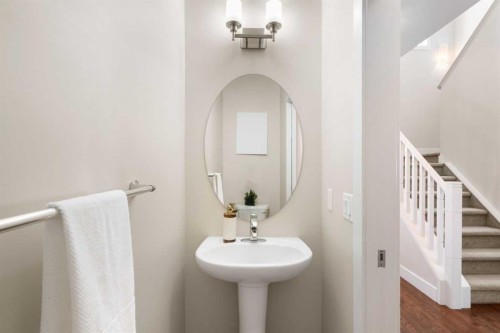 134 Masters Point Se, Calgary, AB - Indoor Photo Showing Bathroom