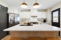 89 Tuscany Springs Heights NW Calgary, AB T3L 2X8