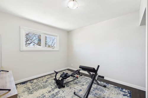 7411 21 Se, Calgary, AB - Indoor