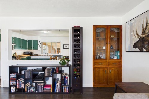 7411 21 Se, Calgary, AB - Indoor