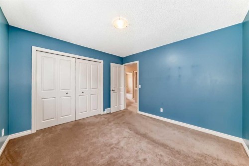 22 Everhollow Rise Sw, Calgary, AB - Indoor Photo Showing Other Room