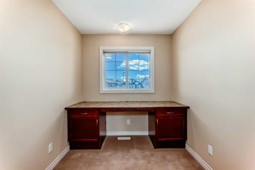 22 Everhollow Rise Sw, Calgary, AB - Indoor Photo Showing Other Room