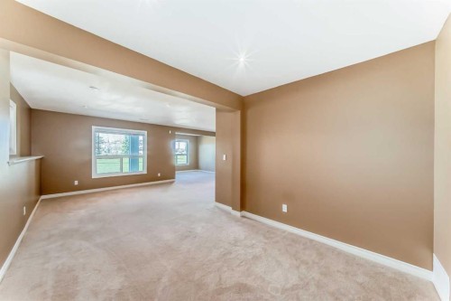 22 Everhollow Rise Sw, Calgary, AB - Indoor Photo Showing Other Room