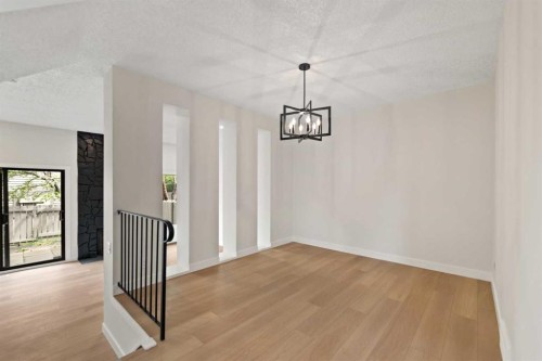 32-99 Midpark Gardens Se, Calgary, AB - Indoor Photo Showing Other Room