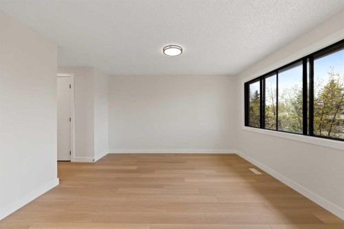 32-99 Midpark Gardens Se, Calgary, AB - Indoor Photo Showing Other Room