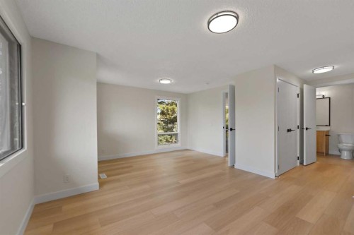 32-99 Midpark Gardens Se, Calgary, AB - Indoor Photo Showing Other Room