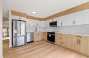 32-99 Midpark Gardens Se, Calgary, AB  - Indoor Photo Showing Kitchen With Stainless Steel Kitchen 