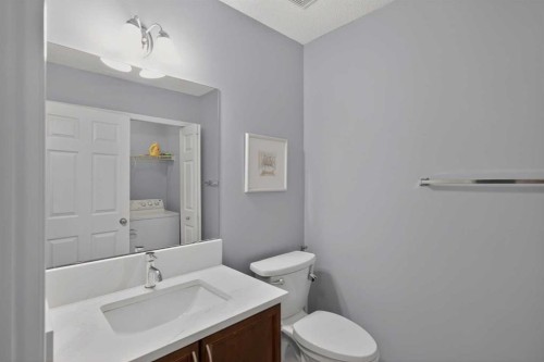 124 Everglen Way Sw, Calgary, AB - Indoor Photo Showing Bathroom