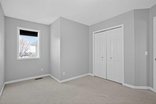 124 Everglen Way Sw, Calgary, AB - Indoor