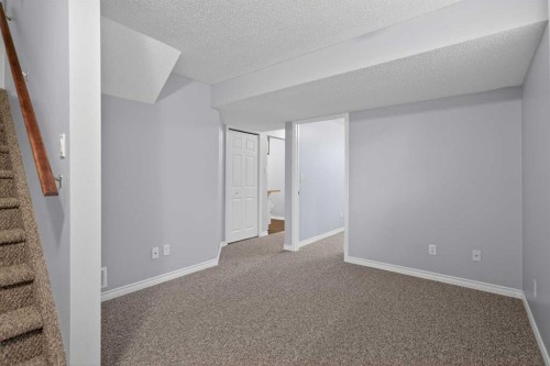 124 Everglen Way Sw, Calgary, AB - Indoor Photo Showing Other Room