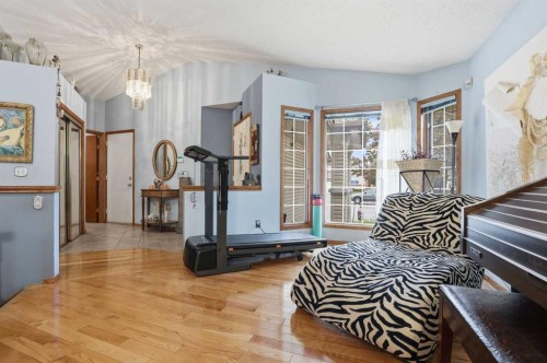866 Applewood Drive Se, Calgary, AB 