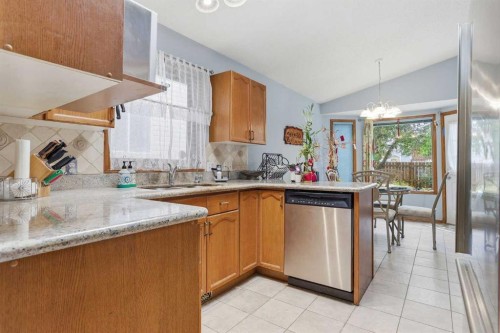 866 Applewood Drive Se, Calgary, AB 