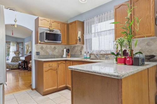 866 Applewood Drive Se, Calgary, AB 