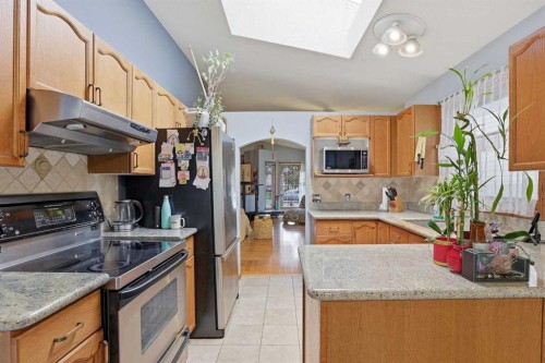 866 Applewood Drive Se, Calgary, AB 
