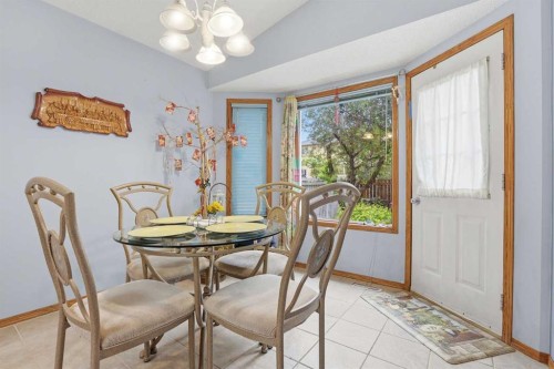 866 Applewood Drive Se, Calgary, AB 