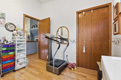 866 Applewood Drive Se, Calgary, AB 
