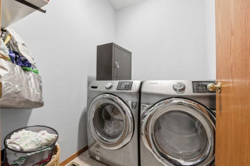 866 Applewood Drive Se, Calgary, AB 