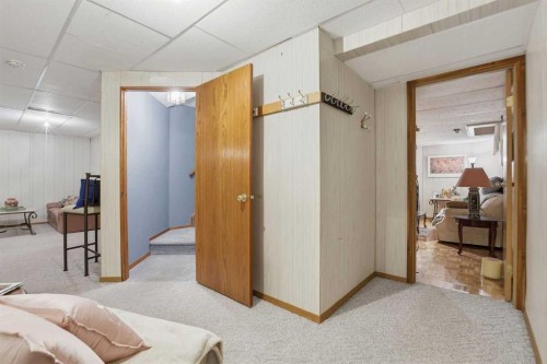 866 Applewood Drive Se, Calgary, AB 