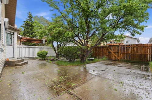 866 Applewood Drive Se, Calgary, AB 