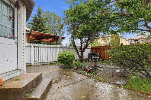 866 Applewood Drive Se, Calgary, AB 