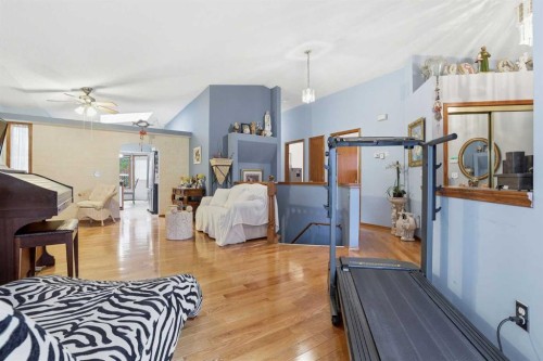 866 Applewood Drive Se, Calgary, AB 