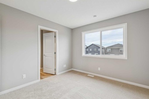 75 Hotchkiss Way Se, Calgary, AB - Indoor Photo Showing Other Room
